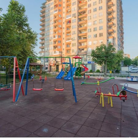 Bright Apartment For 5 Guests With Free Parking Бургас Екстериор снимка