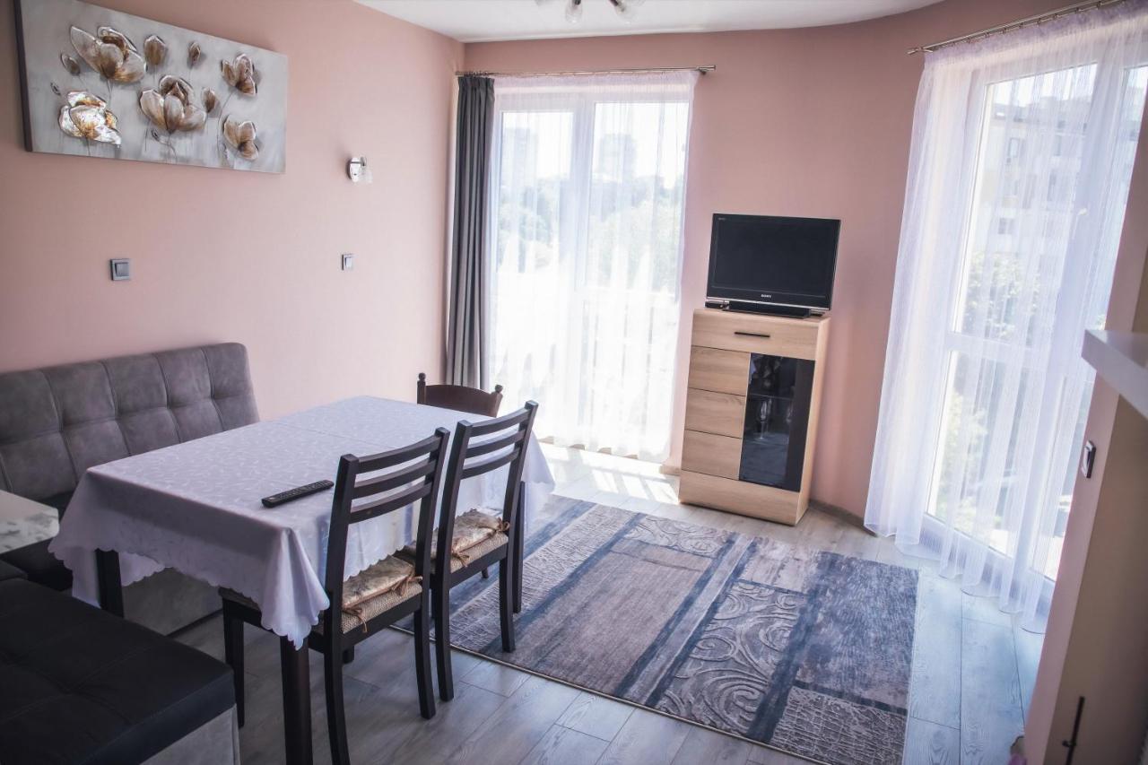 Bright Apartment For 5 Guests With Free Parking Бургас Екстериор снимка